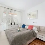 Przytulne Z Balkonem W Centrum Blisko Plazy By Renters Kołobrzeg