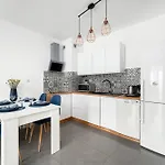 Lägenhet Przytulne Z Balkonem W Centrum Blisko Plazy By Renters