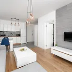 Lägenhet Przytulne Z Balkonem W Centrum Blisko Plazy By Renters