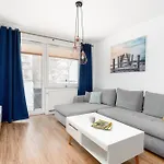 Lägenhet Przytulne Z Balkonem W Centrum Blisko Plazy By Renters Kołobrzeg