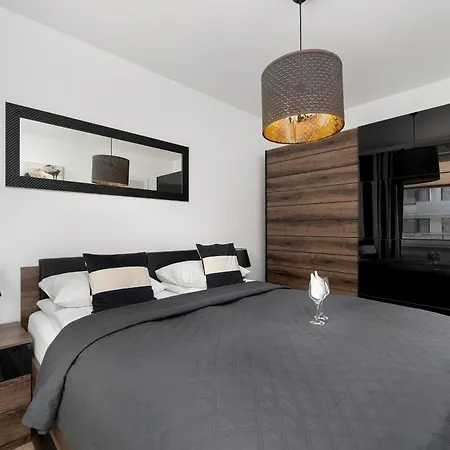 Apartament Przytulne Z Balkonem W Centrum Blisko Plaży By Renters Kołobrzeg