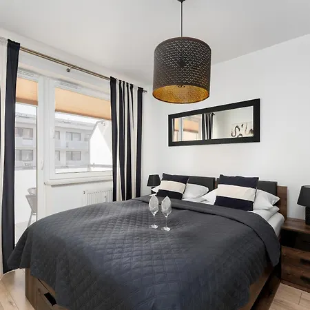 Przytulne Z Balkonem W Centrum Blisko Plazy By Renters * Kolobrzeg