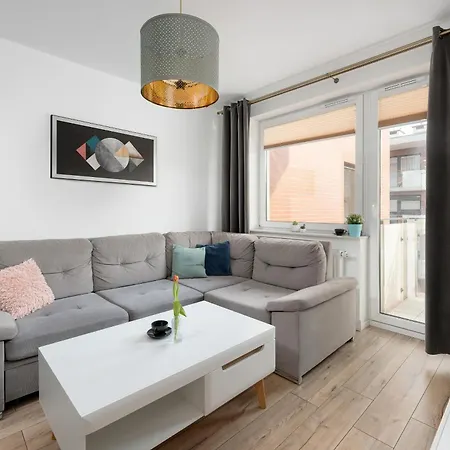 Apartament Przytulne Z Balkonem W Centrum Blisko Plaży By Renters Kołobrzeg