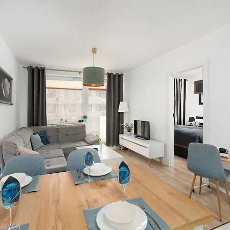 Apartament Przytulne Z Balkonem W Centrum Blisko Plaży By Renters Kołobrzeg