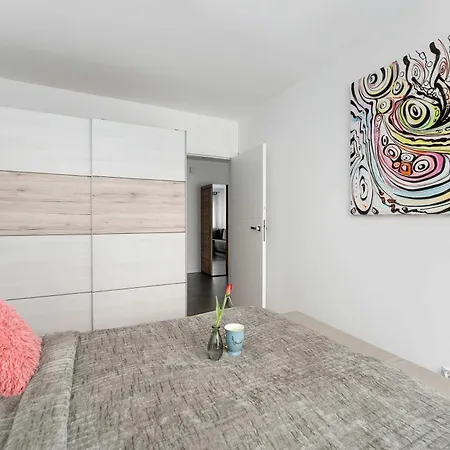 Apartmán Przytulne Z Balkonem W Centrum Blisko Plazy By Renters