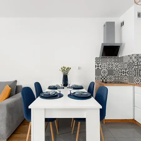 Przytulne Z Balkonem W Centrum Blisko Plazy By Renters