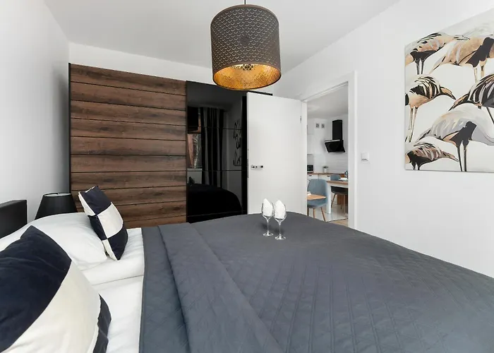 Przytulne Z Balkonem W Centrum Blisko Plazy By Renters Kolobrzeg