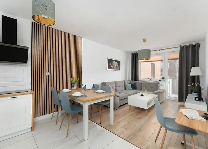 Przytulne Z Balkonem W Centrum Blisko Plazy By Renters Apartment Kolobrzeg