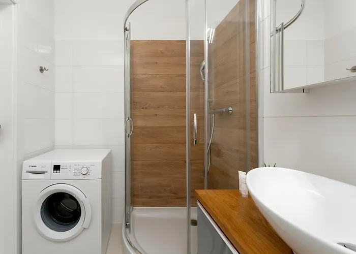 Przytulne Z Balkonem W Centrum Blisko Plazy By Renters Kolobrzeg