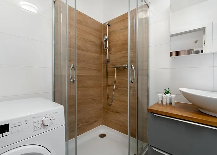 Apartment Przytulne Z Balkonem W Centrum Blisko Plazy By Renters *