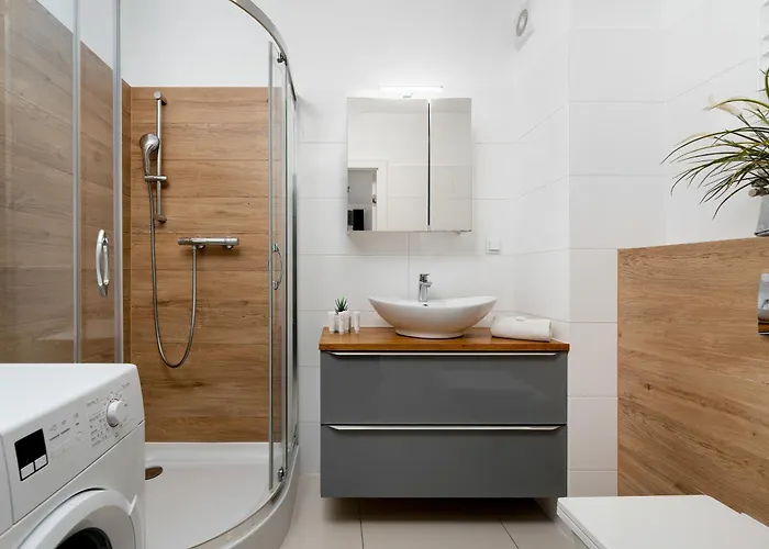 Apartment Przytulne Z Balkonem W Centrum Blisko Plazy By Renters Kolobrzeg