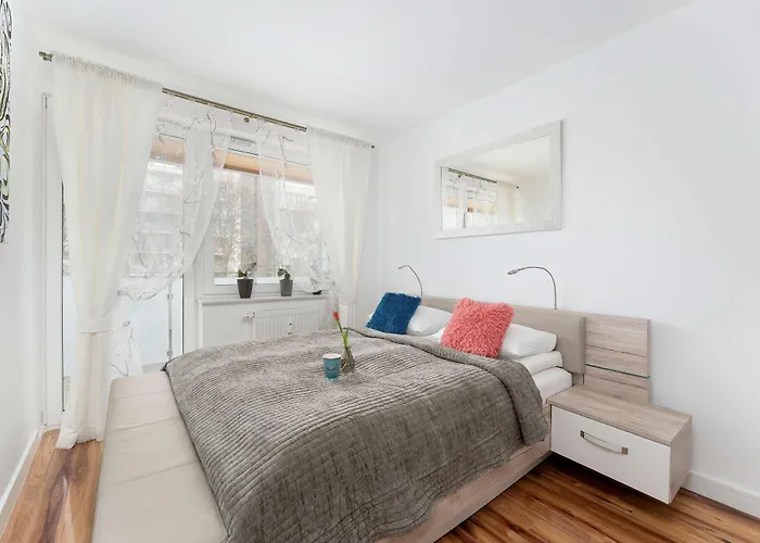 Przytulne Z Balkonem W Centrum Blisko Plazy By Renters Kolobrzeg