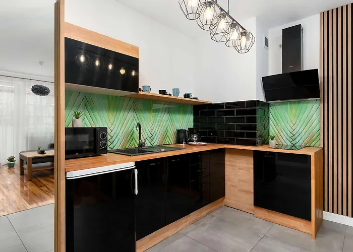 Apartment Przytulne Z Balkonem W Centrum Blisko Plazy By Renters Kolobrzeg