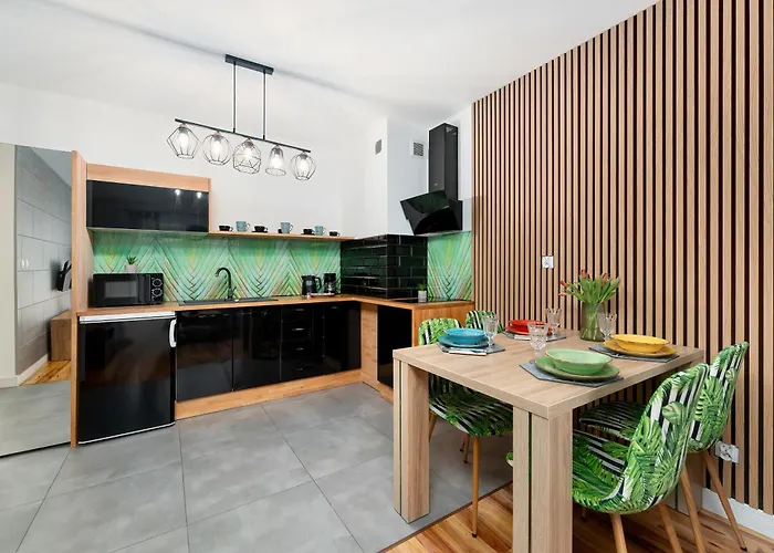 Przytulne Z Balkonem W Centrum Blisko Plazy By Renters Apartment *