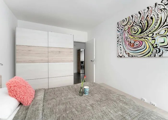 Apartment Przytulne Z Balkonem W Centrum Blisko Plazy By Renters