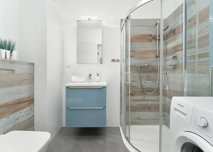 Przytulne Z Balkonem W Centrum Blisko Plazy By Renters